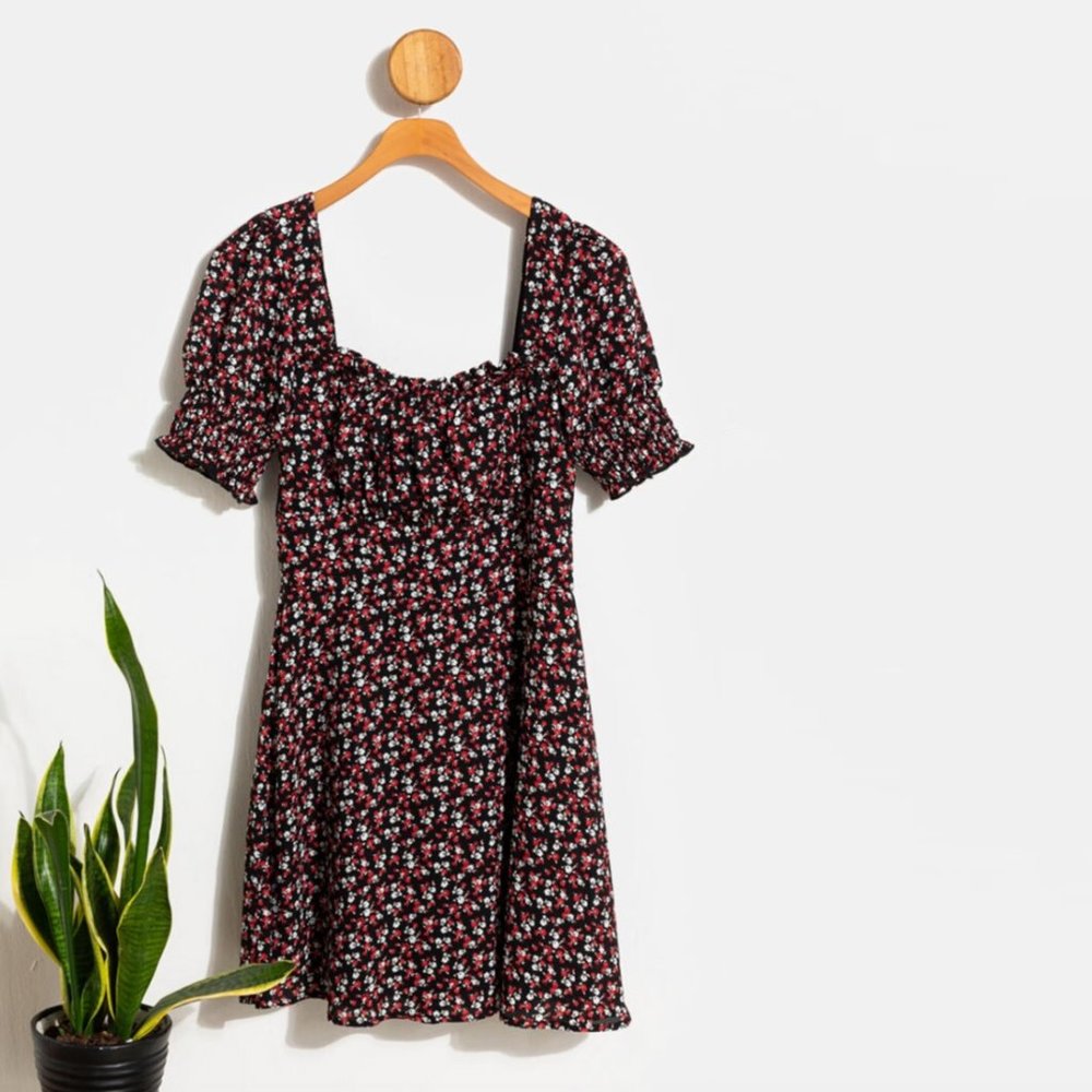 Francesca's Kritsie Floral Peasant Mini Dress